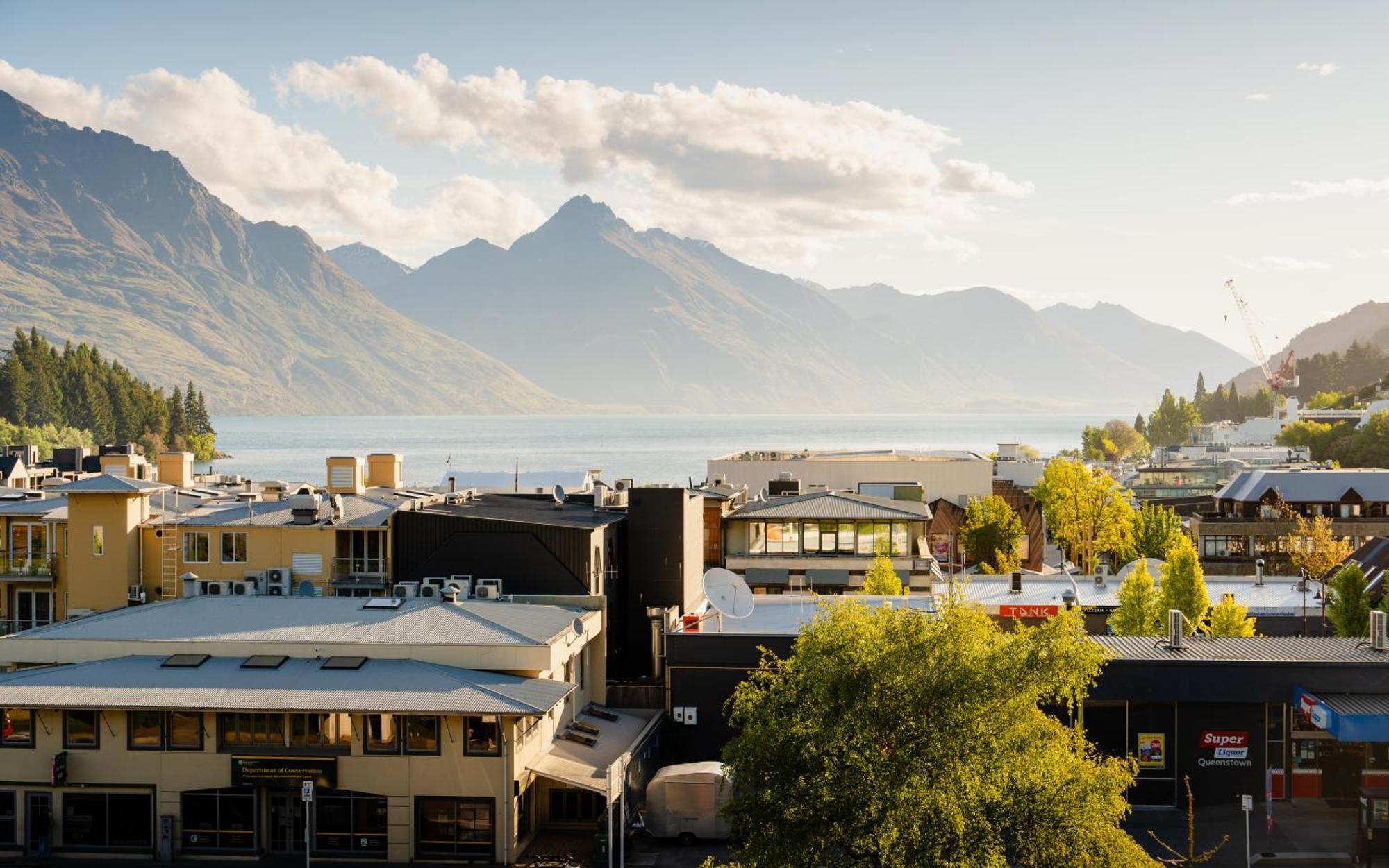 Mi-Pad Queenstown Exterior photo